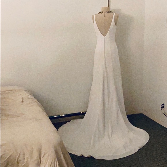 David's Bridal Dresses & Skirts - ⭐️⭐️David’s Bridal: A-line gown w/train⭐️⭐️